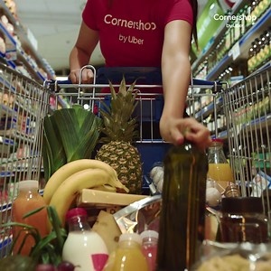 Te echamos una mano. Un Shopper te dará una mano con las compras para recibirlas hasta tu puerta. | Cornershop by Uber