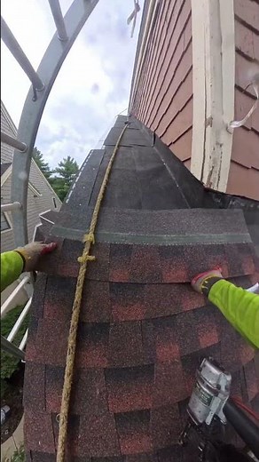 Installing GAF shingles in Hickory in Wayne, NJ. 🛠️