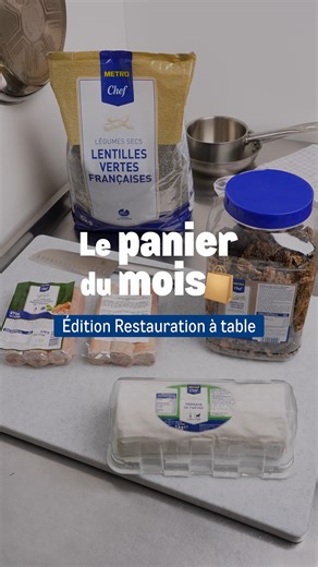 🍽 RESTAURATION À TABLE, LA PARENTHÈSE GOURMANDE Alors que la société nous incite à aller toujours plus vite, la restauration avec service à table se doit de proposer une alternative à cette culture de l'instantané qui met trop souvent le plaisir de côté. Et pour tirer son épingle du jeu, la restauration à table ne manque pas d'atouts. 🛒 Retrouvez notre sélection de produits « Restauration à table» sur notre site METRO.fr (lien en bio) et dans toutes nos Halles METRO. #METROFrance #bistronomie 