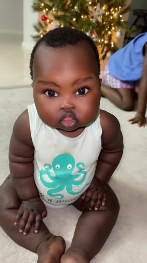 Lemon Challenge with 5-Month-Old Baby Lulu