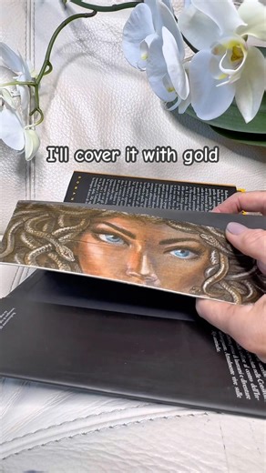 Paintings hidden on the book edges, my favorite art #bookart #artwork #luxurybook #bookcollector