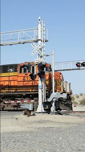 BNSF 4187 WB STACK TRAIN 6-19-2025