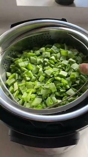 How to steam Indian broad beans / avarakkai in Instant Pot | Shorts