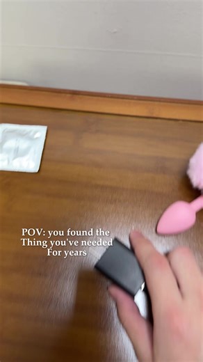 Gamers, this is your desk charging hub! Handles high power for simultaneous use of PC and monitor. Tidy retractable cord keeps your gaming setup neat. #GamingPeripherals #DeskChargingHub #RetractablePowerStrip #HighPowerSocket #ezoutlet