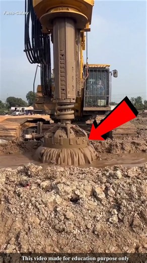 Why is water poured while cutting rock with a roller bit drilling machine |#shortvideo