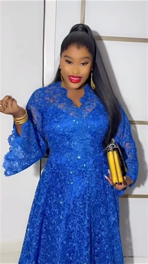 Admirez cette magnifique Robe en dentelle très fashion de la mode sénégalaise ❤️ #modefemme