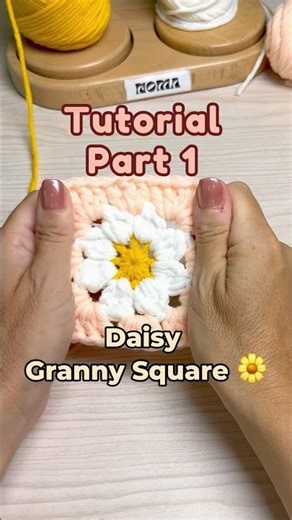 Easy Daisy Granny Square 🌼 Part 1 | Magic Ring Crochet for Beginners
