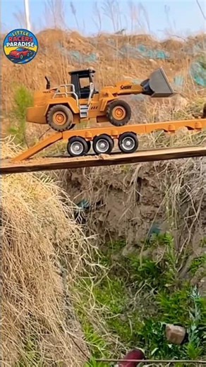 RC Big Truck Loader Load Heavy Shovel Crane.#youtubeshorts#shorts