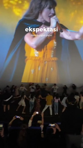 Era's Tour Movie: Suasana Studio Fokus Ditengah Heboh?
