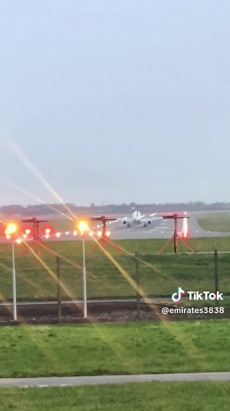 Turkish Airlines Airbus A380 Landing Techniques