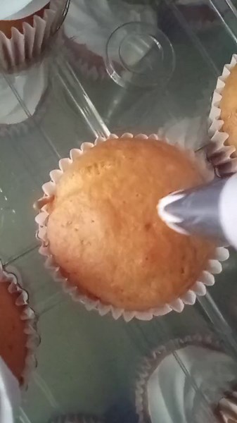 decorando cupcakes! flor de fondant #cupcake #PastelesArcoiris