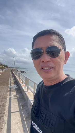 10K views · 437 reactions | DJ RJ is here at SAN JOSE TACLOBAN CITY, at the LEYTE SIDE EMBANKMENT PROJECT, a muliti -BILLION PROJECT after TYPHOON YOLANDA, but a multi-year project. As per report, this 38.64 Kilometers EMBANKMENT project, costs 12.17 BILLION, from GAA ALLOCATION. | Rene Castino | Facebook