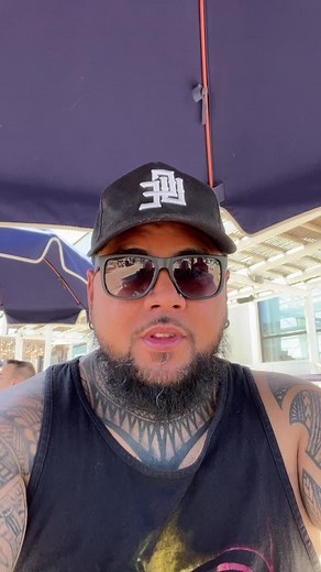 She wasn’t impressed 😂@samiikk_ #TheAdamProject #TurboTaxAlphorn