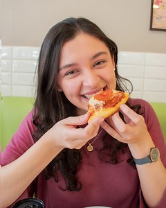 126 reactions · 11 comments | ¡Una #Pizza siempre te alegra el día!  Prueba nuestro delicioso combo de pizza personal en tiendas #ShellSelect.   Disponible hasta el 30/11/2022 en tiendas seleccionadas: https://bit.ly/3yMhw2V | Shell Guatemala | Facebook