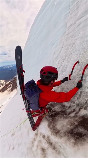 Sheesh I miss swinging tools and daggering on steep snow! Soon • • • • • #alpinism