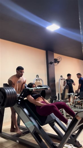 Treino de Costa com 210 kg: Dicas e Técnicas