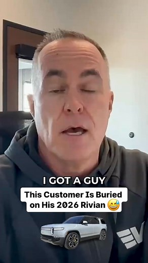 Watch us try to value a 2026 Rivian that's virtually new. We're guessing the customer will take a massive loss. #rivian #carbuying #carselling #carmax #carvalue | AMGjarred