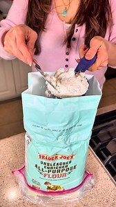 2.4M views · 147 reactions | Guys are so smart! How to precisely measure the flour. #bakingtips #flourmeasurement #precisebaking #measuringflour #kitchenscale #measuringcups #bakingaccuracy #cookingtips #recipes #bakingskills | Natalie and Connie | Facebook