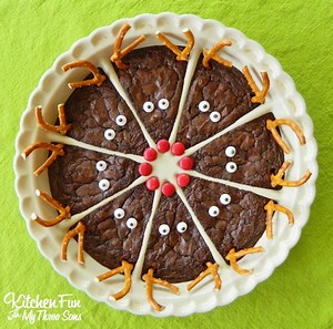 REINDEER BROWNIES - these are SO easy to make and a huge hit with the Kids for Christmas! They will love this fun Holiday dessert! Full directions here --> http://bit.ly/1MJ0Oz8 Get the Scone Dish here (affiliate) --> http://amzn.to/2fNXysI . | Kitchen Fun With My 3 Sons