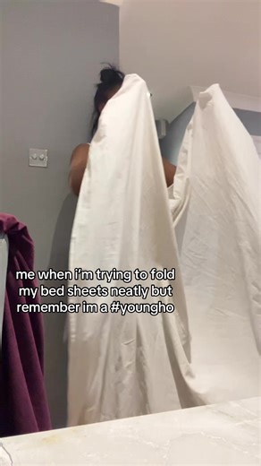 Struggles of Folding Bed Sheets Neatly