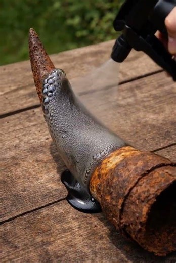 See how to remove rust from any object!#rust #satisfactory #work #us