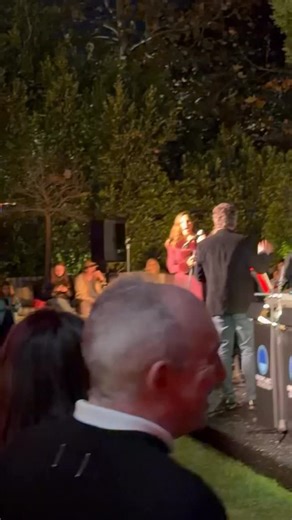 ROBERT PATRICK on Instagram: "One of those moments you remember long after the night ends. Simply amazing Zooey Deschanel @zooeydeschanel , David Foster @davidfoster and Katharine McPhee Foster @katharinefoster thank you. Merry Christmas! What a night. An incredible evening at David Foster and Katharine McPhee Foster’s surrounded by great music and even better company. Watching my Bridge to Terabithia co-star Zooey Deschanel perform this iconic song live was something special. Katharine and I al