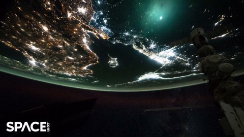 Amazing Time Lapse Footage From Space Station: Meteor Burns Up Over Earth-