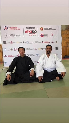 FIRST JOINT SEMINAR AIKIDO AND IP MAN WING CHUN WITH MY WING CHUN STUDENT ACTOR / MARTIAL ARTIST STEVEN SEAGAL . 300 master grade from 47 countries attended . | Samuel Kwok