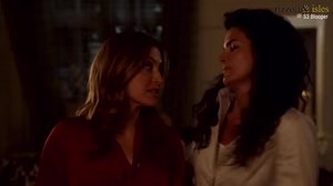 best rizzoli & isles blooper, angie harmon and sasha alexander truly had some of the best onscreen chemistry during their time on rizzoli and isles #rizzoliandisles #janerizzoli #mauraisles #angieharmon #sashaalexander