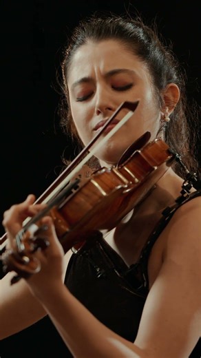 A new single from @mariaduenasviolin upcoming album is out now! | #violin #deutschegrammophon