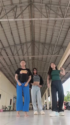 zynn (@vr_zynn)’s videos with original sound - Welcome.To.The.Morrg