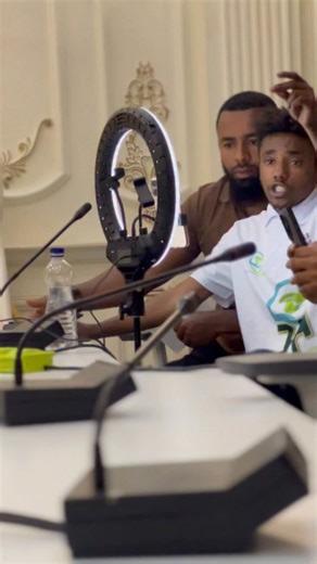 Asmamaw Ahmed on Instagram: "ታኩር Tiktok live ፕሮግራም ተሟሙቋል እየገባችሁ"