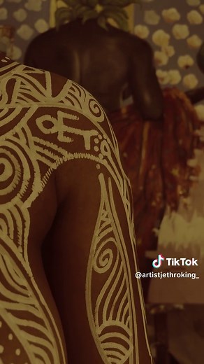 Each lines is a conversation between my soul and the skin, a rhythm beyond thought, a language beyond words. In these moments, I am not just creating I am becoming. #fyp #art #foryou #bodyart #viral #fypシ゚ #foryoupage❤️❤️ #artdaily #jethroking