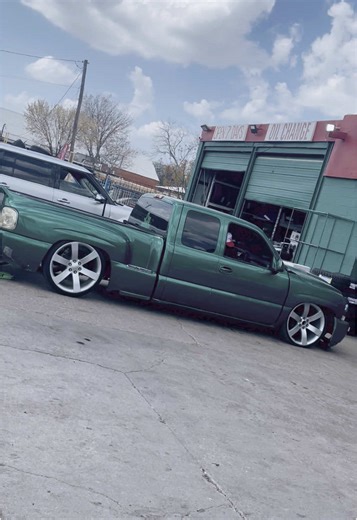 Chevy Silverado Truck Tire and Rim Guide