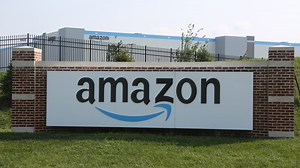 In pursuit of 1,000 new employees, Amazon warehouse offers $3,000 signing bonus