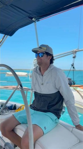 Some other fun facts about Andrew.. he’s met Queen Elizabeth and been on shark week 🤯 #sailing