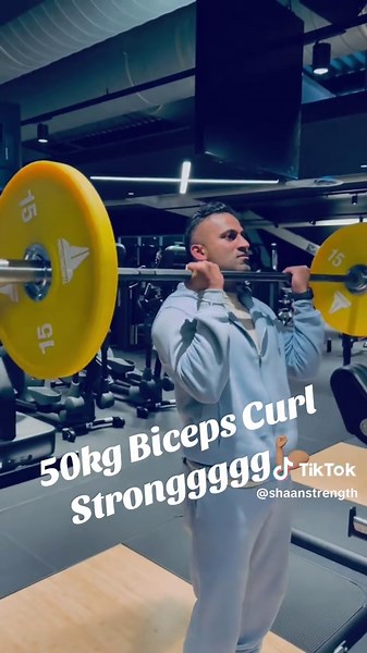 Mastering Heavy Bicep Curls for Maximum Gains