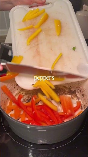 32g Protein One Pot Philly Cheese Steak Pasta 🍝
