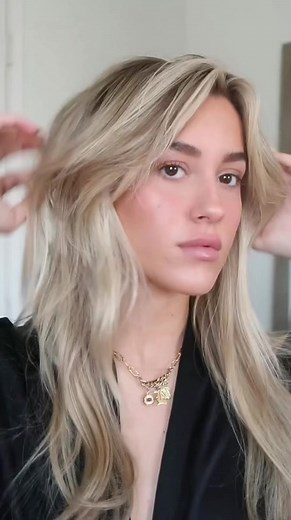 #ad Keeping my hair bright blonde thanks to @matrix so silver purple shampoo ✨ Shop So Sliver for Blondes or Brass Off for Brunettes on Amazon or at Ulta!