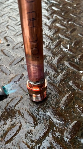 75K views · 498 reactions | How to Install a Spout#plumbingtricks #constructionlife #reelsvideo #newconstruction #solderingskills #solderingtips #solderingcopper #plumbinglife #plumbingtips #construction #thebuildingexpert #soldering #plumberslife #plumbing #tubspout | The Building Expert | Facebook