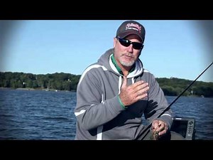 Choosing Crawfish Colors for Bass Fishing