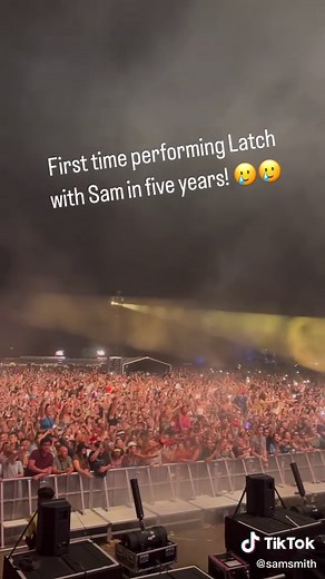 Sam Smith's 'Latch' Performance at Argentina Festival