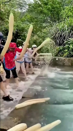 The process of making linen from loofah