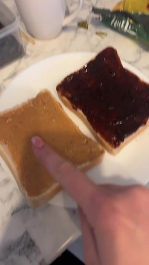 Ínycsiklandó szendvics recept - Anyával és Monival!
