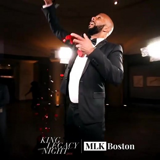 You can’t meet common unless you’ve common sense 😂😂😂