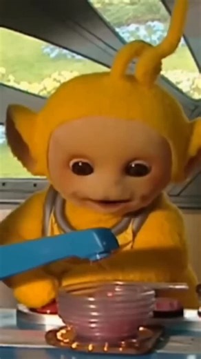 テレタビーズ【日本公式】 on Instagram: ". ＼＼＼ じゃーん !!!!! ✨ ／／／ テレタビーたちの大好物 💗 《 🫧 タビー・カスタード 🫧 》 カスタードマシンでいっぱい作るよ🧑‍🍳🥣 . . . ⌒*⌒*⌒*⌒*⌒*⌒*⌒*⌒*⌒*⌒*⌒ #テレタビーズ #テレタビーズの時間だよ #イギリスキャラクター #キャラクター #海外キャラクター"