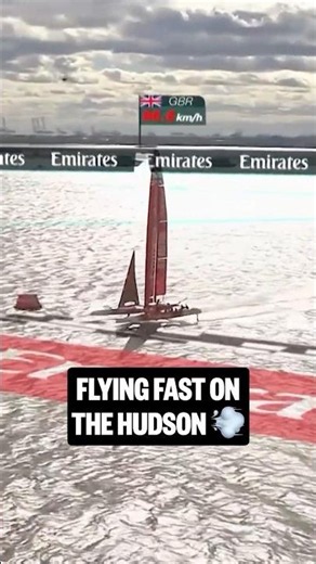 Emirates GBR Fly to VICTORY in Fleet Race 1 in NYC 🇬🇧💪 #SailGP #sailing #racing