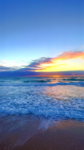 Maggie Lawson | 💙 #sunset #sunsetphotography #sunsets #photography #photographer #creative #creativity #creativereels #reels #reelsinstagram #reelsvideo... | Instagram