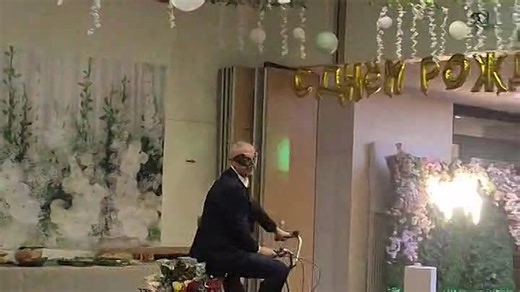 d3bf58ca-ffdc-4a94-8814-a82e85c3b48a