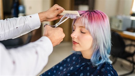 Vuelve el flequillo; este es el NUEVO corte de cabello que puedes combinar con el bob corto